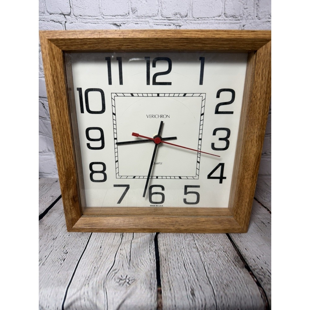 Verichron Quartz Wall Clock Square Wood Frame MCM Vintage Large Number USA 11"